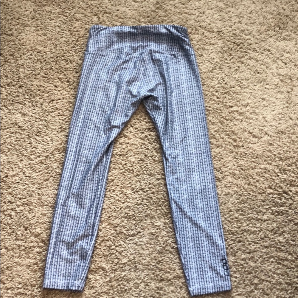 Lorna Jane leggings size 10 AU